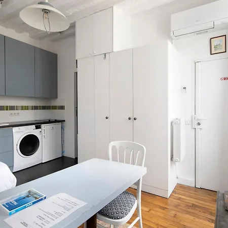 Appartement Vertus Paris Room photo