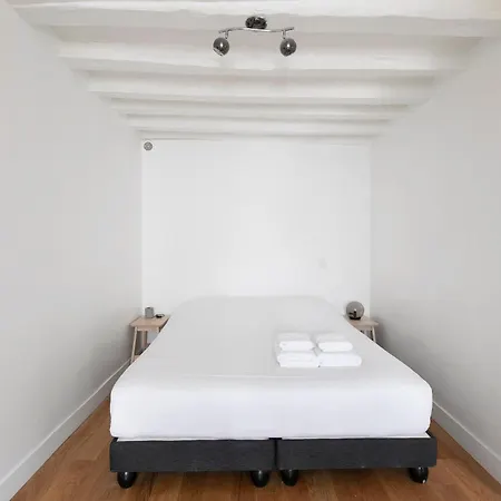 Appartement Vertus Paris Room photo