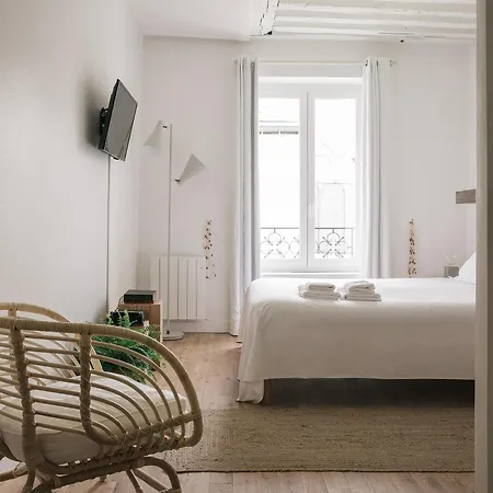 Appartement Vertus Paris Room photo