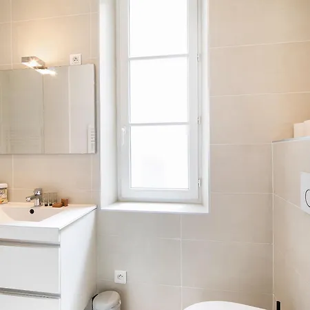 Appartement Vertus Paris Room photo
